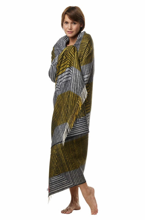 Kuscheldecke ENCASA aus 100% Alpaka