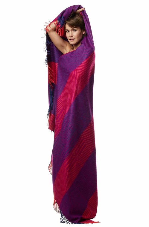 Kuscheldecke ENCASA aus 100% Alpaka