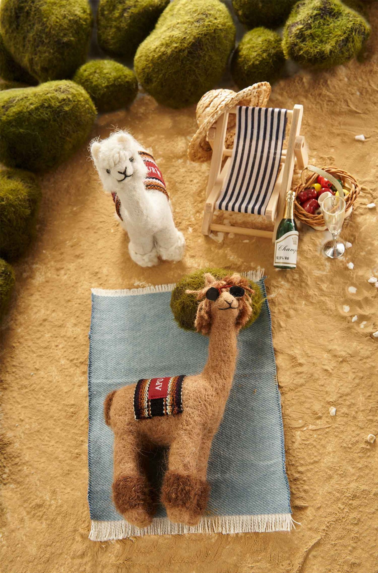 Stofftier PUKI (15cm) mit Webschal aus 100% Alpaka