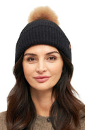 Mütze PACA mit Bommel aus 87% Alpaka und 13% Merino schwarz one-size von Apu Kuntur
