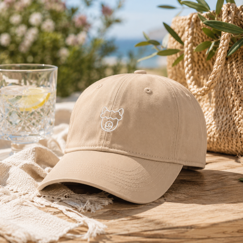 Cap aus 100% Bio-Baumwollsegeltuch mit gesticktem Alpaka-Logo sand