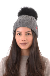 Mütze BIANCA mit Bommel mit 70% Alpaka und 23% Merino von Apu Kuntur