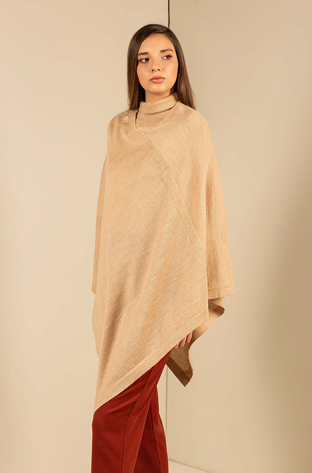 Alpaka Poncho ALMENDRA aus 100% Alpaka nomad one-size